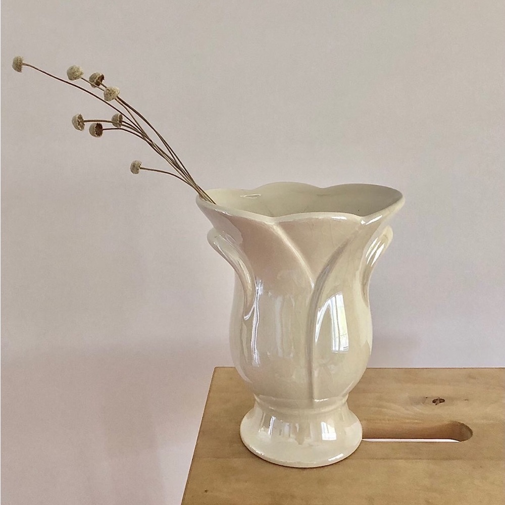 Pearl white decorative vase